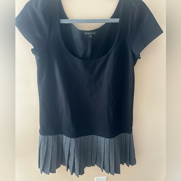 Theory Black Gray Herringbone Pleated Knit dress size medium - Picture 3 of 6